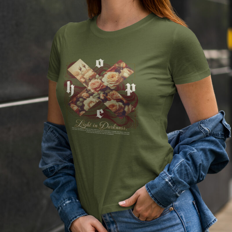 Camiseta Light in Darkness